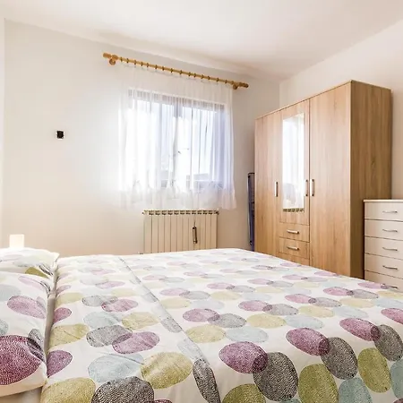 Three-bedroom In Barban